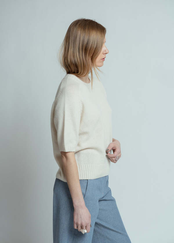 Allude Short Sleeve Cashmere Sweater - Alabaster