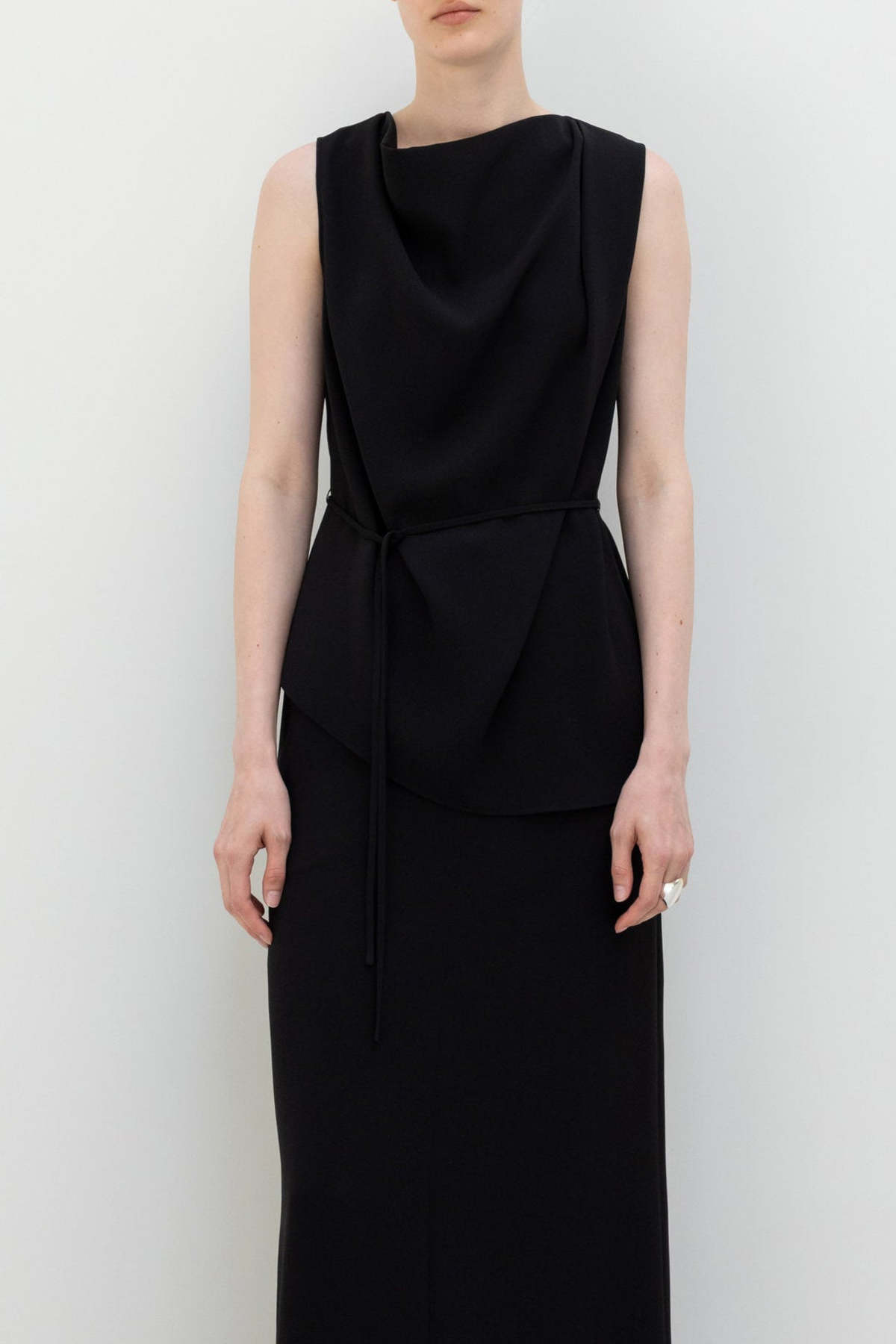 R2W Berne Cowl Neck Blouse - Black - Image 2 of 4