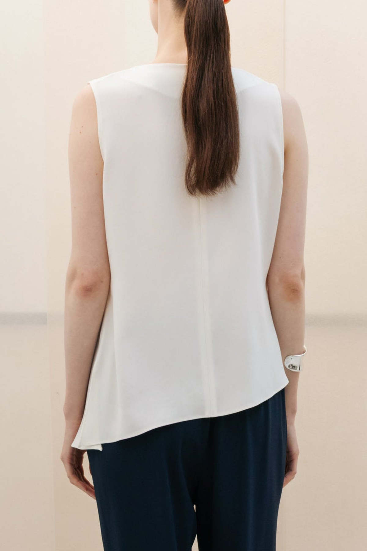 R2W Berne Cowl Neck Blouse - Ivory - Image 4 of 4