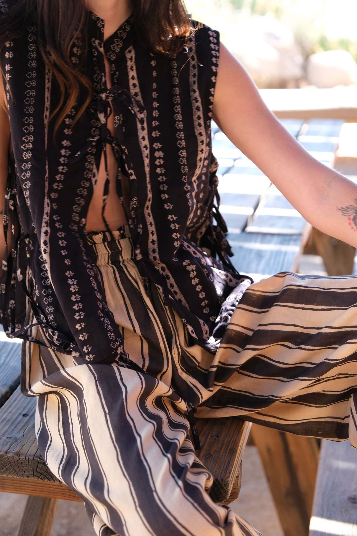 World of Crow Vintage cotton gilet - Image 2 of 6