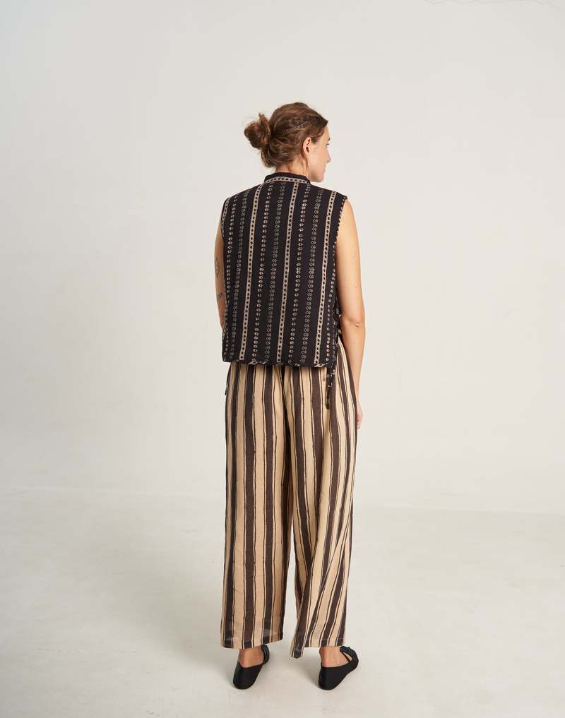 World of Crow Vintage cotton gilet