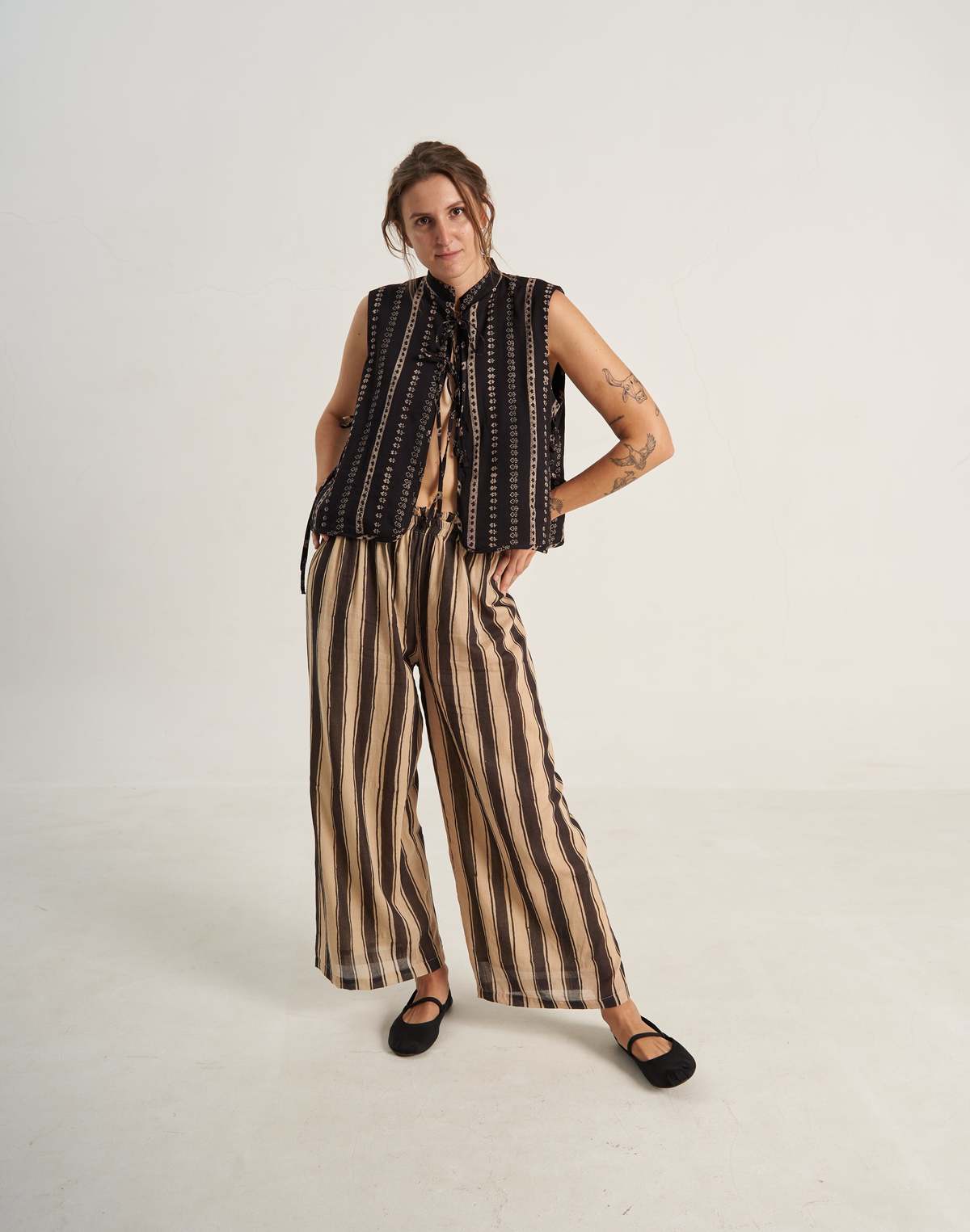 World of Crow Vintage cotton gilet - Image 5 of 6