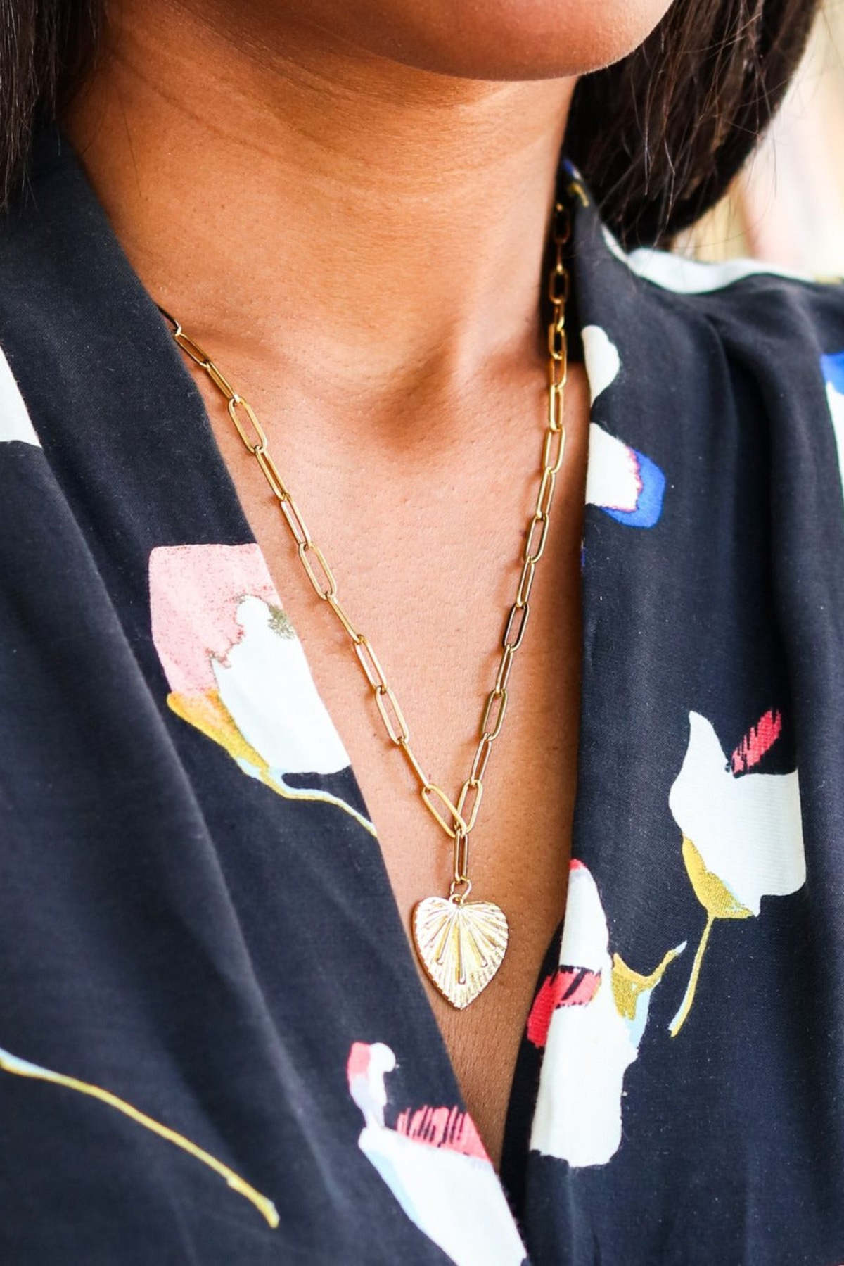 Vi Bella Rae Necklace - Gold - Image 7 of 9