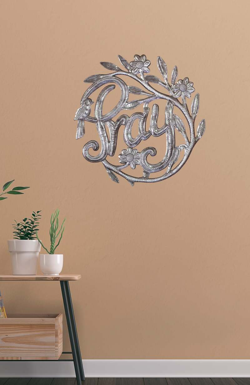 Vi Bella Pray Wreath Metal Art Wall Art
