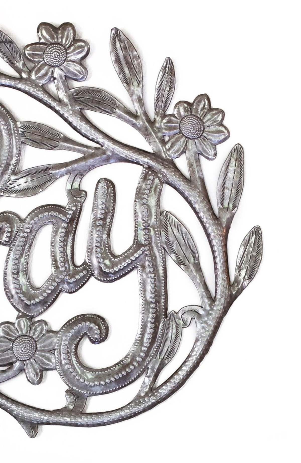 Vi Bella Pray Wreath Metal Art Wall Art - Image 5 of 5