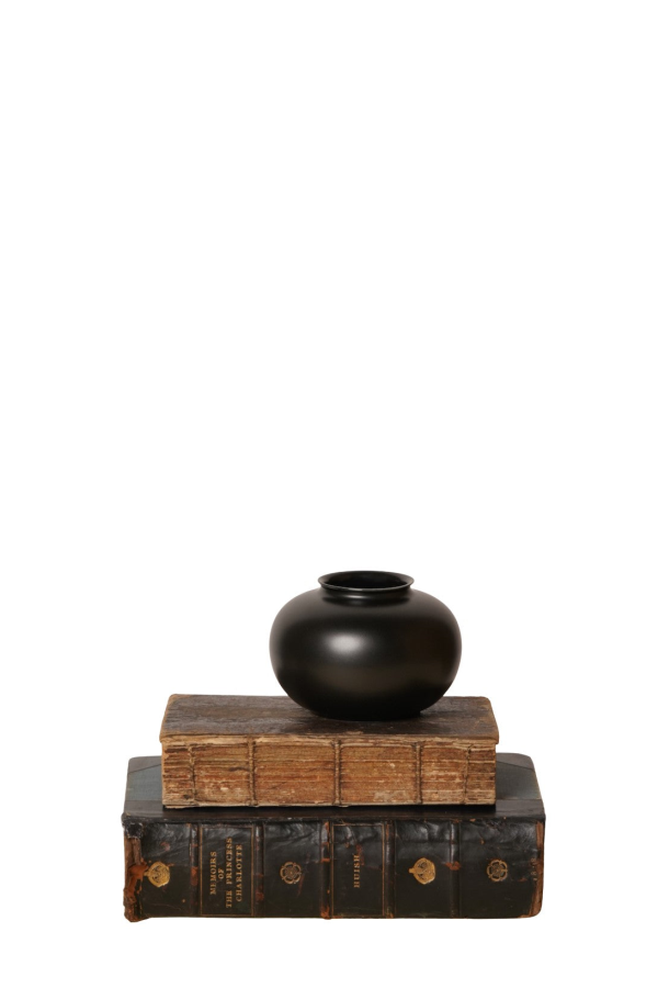 Middle Kingdom Semi-Matte Porcelain Mini Apple Vase