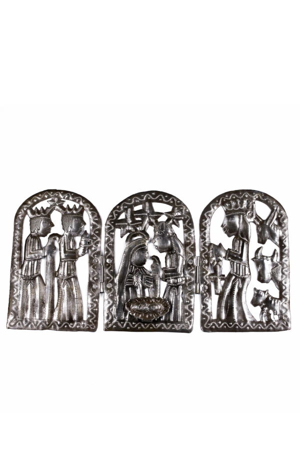 Vi Bella Trifold Nativity Metal Art Decor