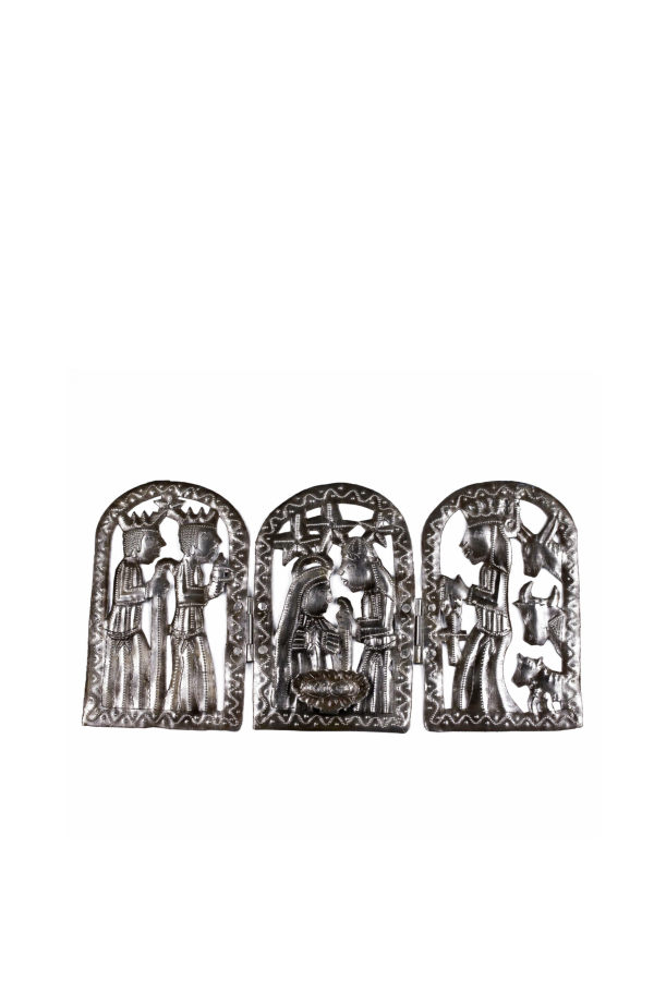 Vi Bella Trifold Nativity Metal Art Decor