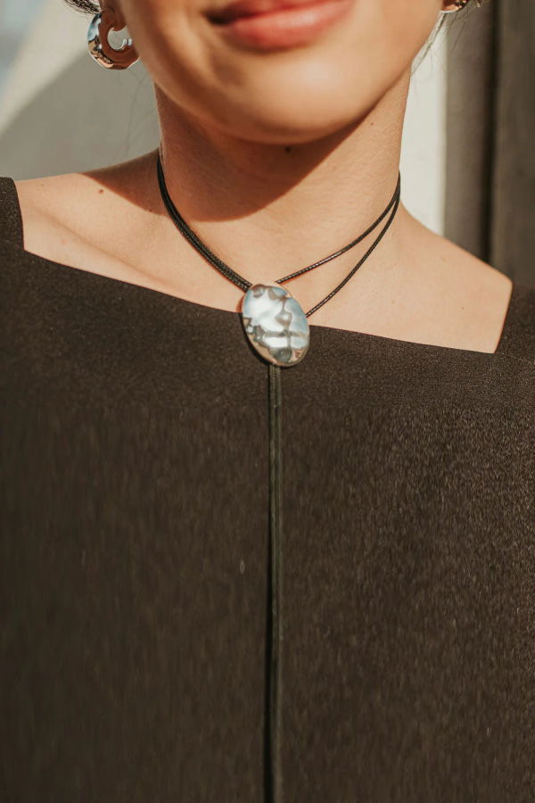 Azzú Echo Bolo Necklace - Silver