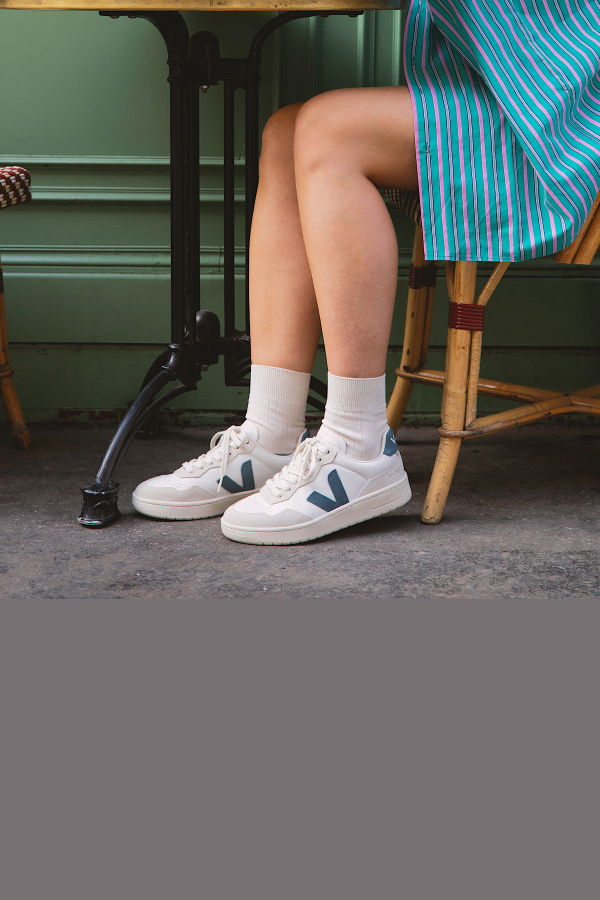 VEJA V-90 Extra White California Sneakers