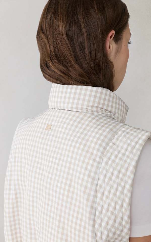 SOIA & KYO Brenna Reversible Vest - Light Oak