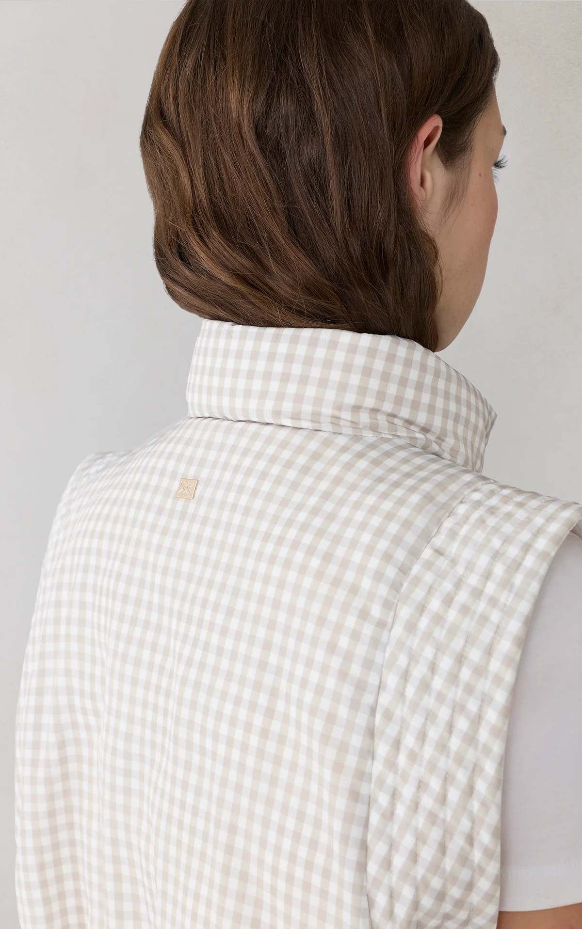 SOIA & KYO Brenna Reversible Vest - Light Oak - Image 6 of 8