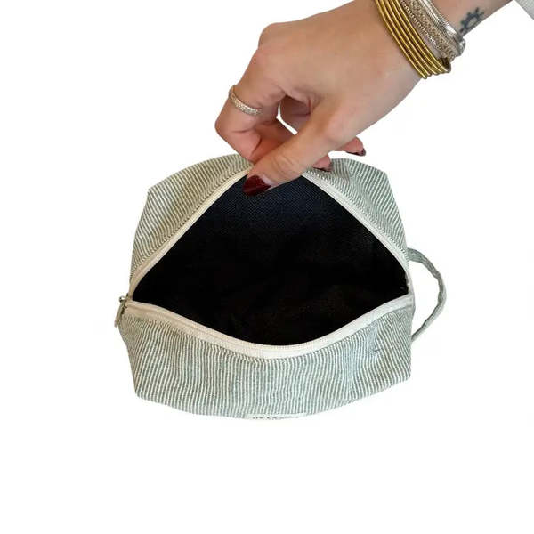 De La Mur Lines Squared Makeup Bag - Light Green