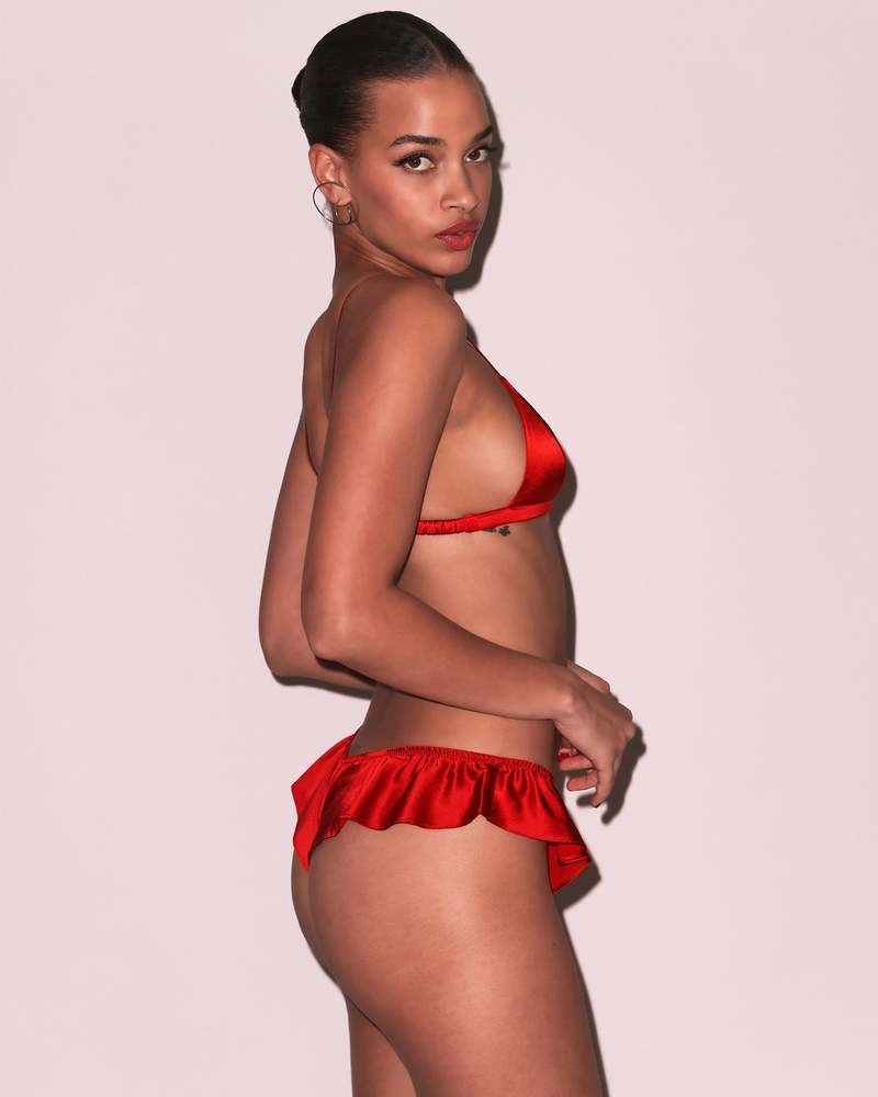 fleur du mal Silk Satin Triangle Bra - Rouge