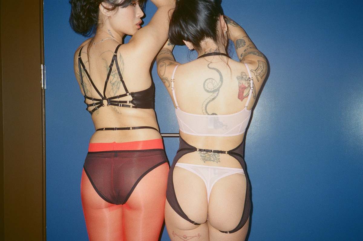 The End Sakura Drops Ouvert Bodysuit - Black - Image 3 of 7