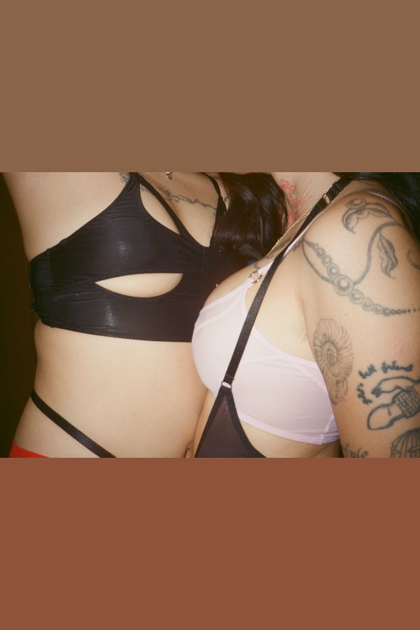 The End Automatic Cutout Bralette - Black