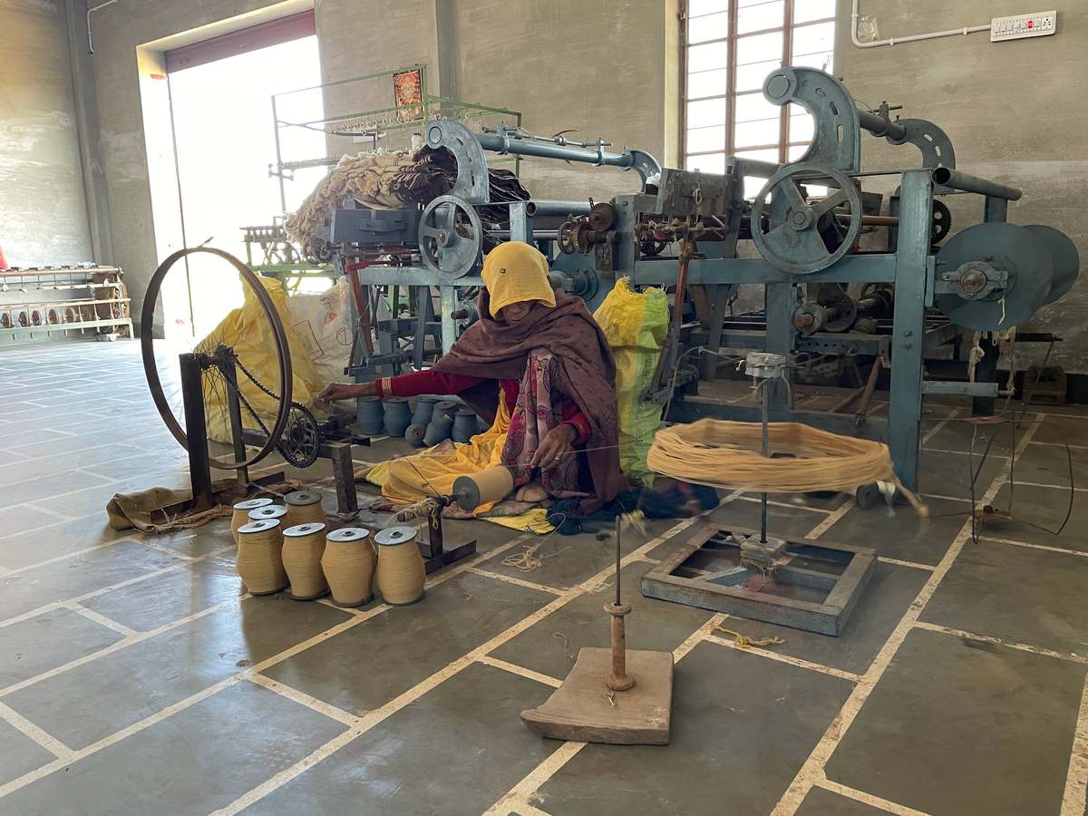 Alamwar BK Handwoven Bedspread - Tuscany Yellow - Image 3 of 3