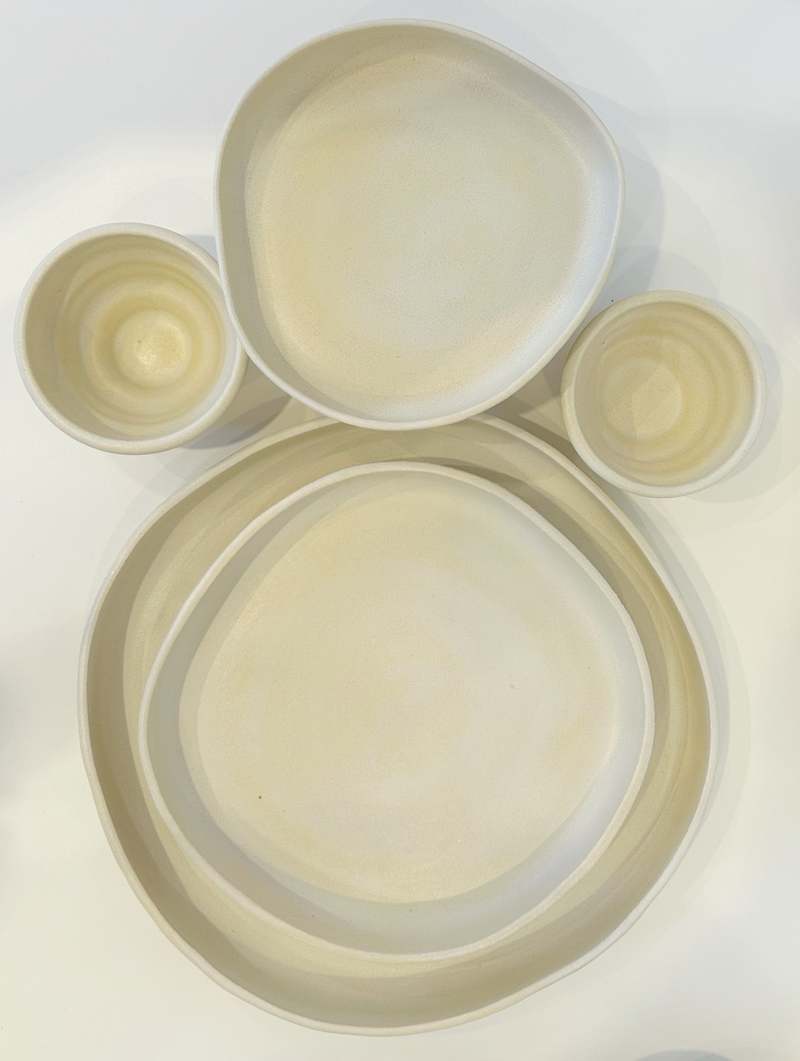 Mikkarbo Large Plate - White Cloud