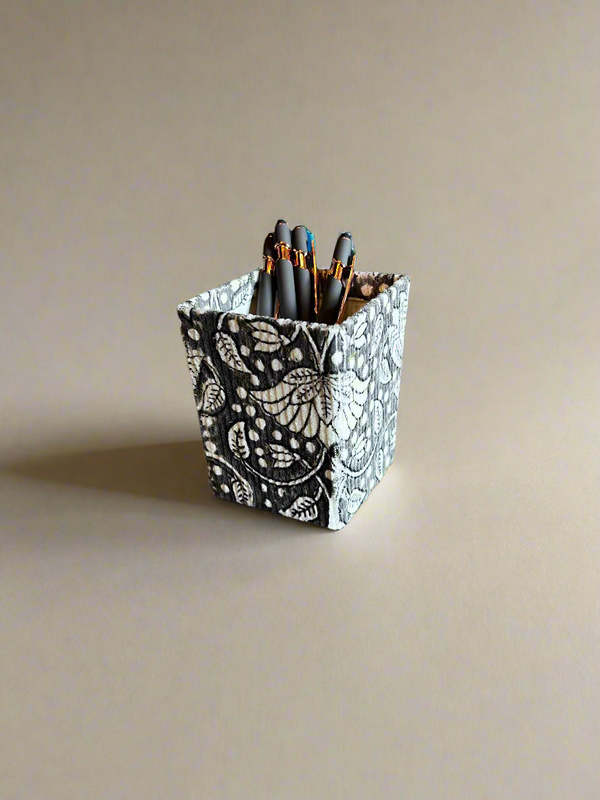 Soothi Onyx Bloom Office-in-a-Box Decor Set