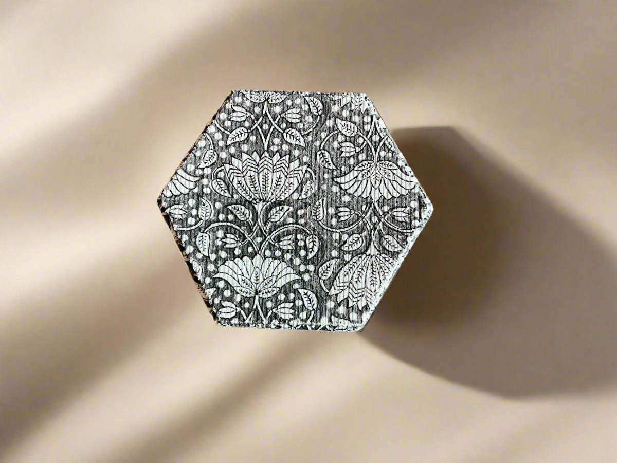 Soothi Onyx Bloom Office-in-a-Box Decor Set - Image 9 of 11