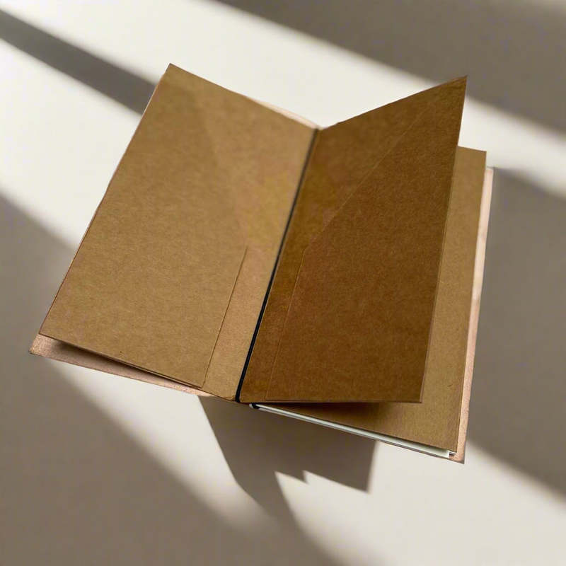 Soothi Refillable Leather Traveler's Notebook