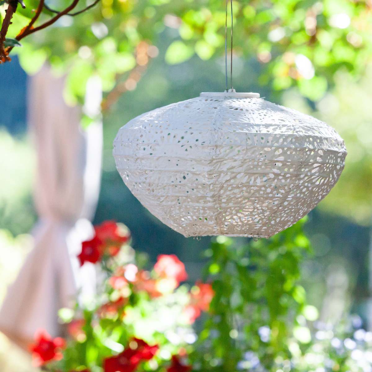 Allsop Home & Garden Soji Stella Crown Chantilly Lace Solar Lantern - Image 4 of 8