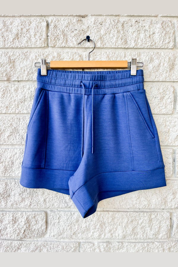 Varley Atrium High Rise Short 4.5 - Bijou Blue