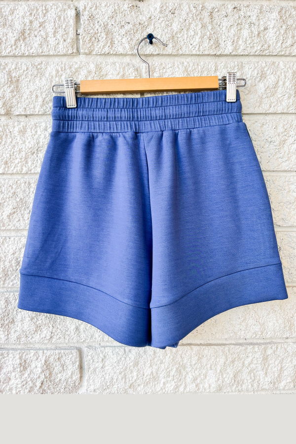 Varley Atrium High Rise Short 4.5 - Bijou Blue