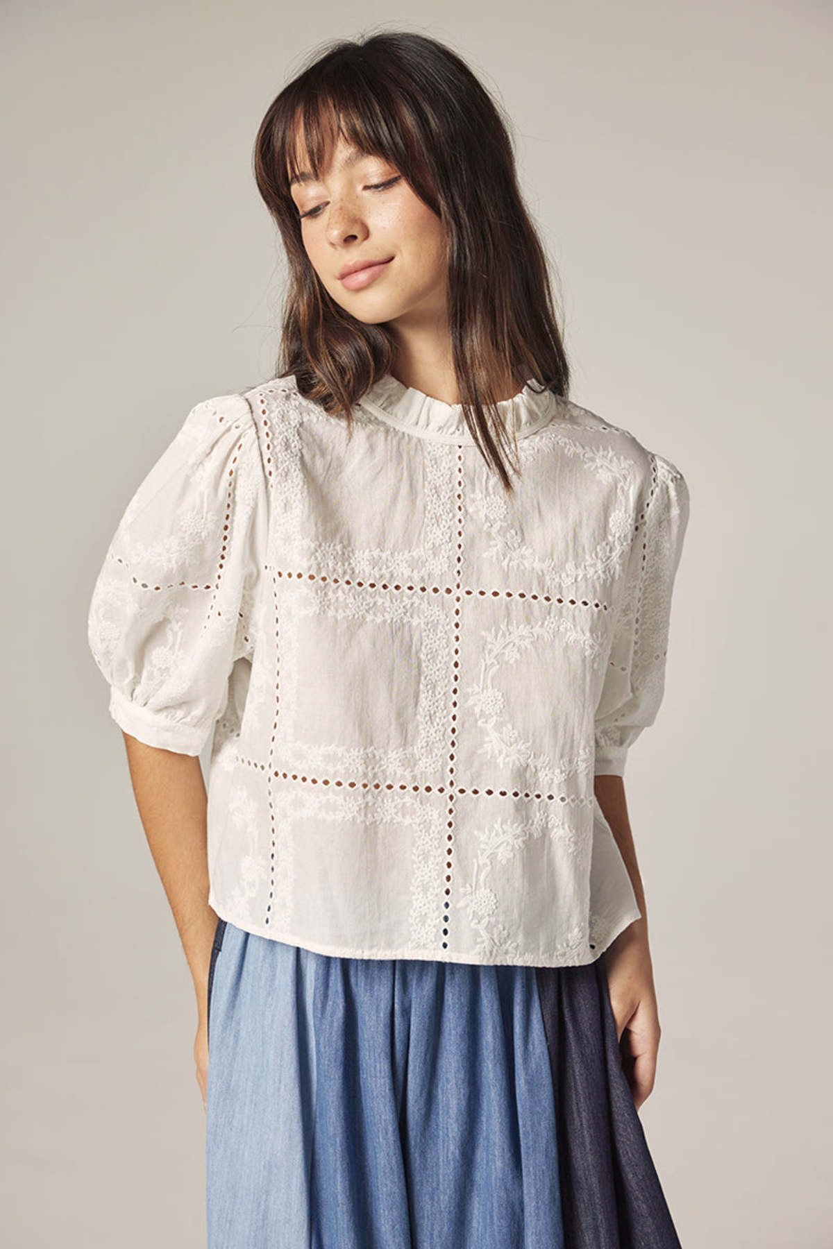 amente Puff Sleeve Tie Back Top - White - Image 5 of 10