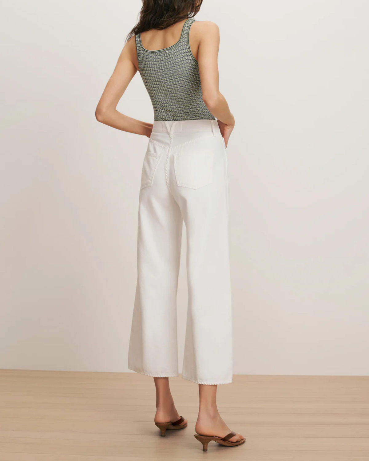 Veronica Beard Taylor Cropped Wide Leg Jean - White - Image 6 of 6