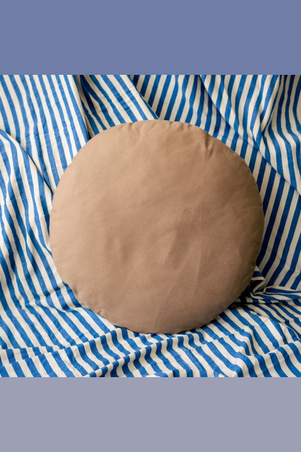 Pazar Studio The Large Circle Pillowcase - Cream/Powder Brown