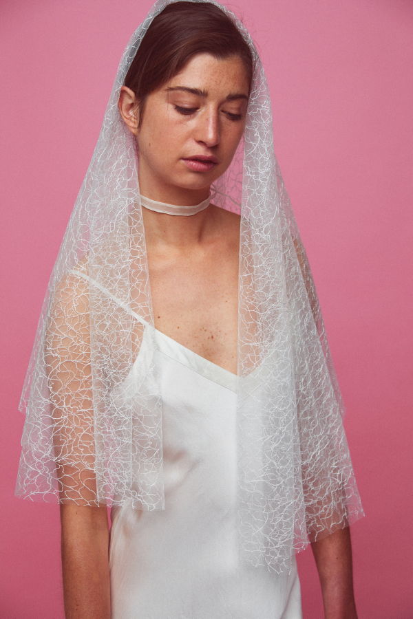 baaby Medium Drop Veil - Ivory