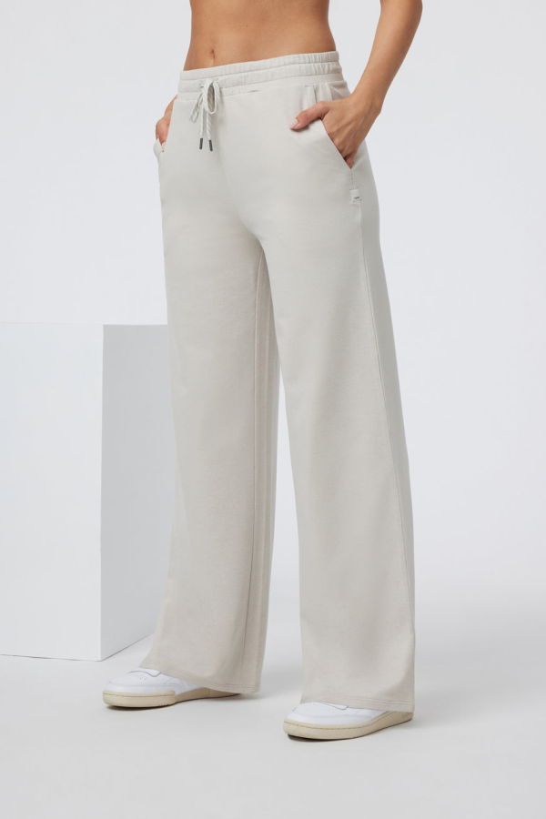 Vuori Halo Essential Pant - Ecru