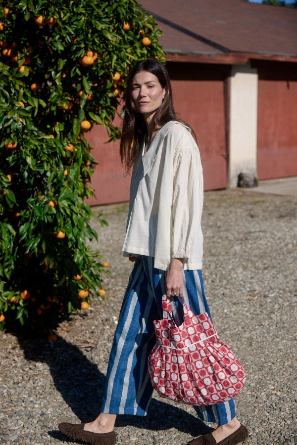 World of Crow Crow Market Tote Block Bloom