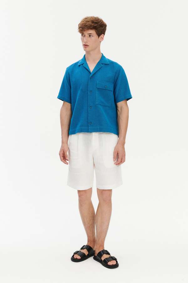 Delikatessen Camp Collar Shirt in Structured and Light Cotton