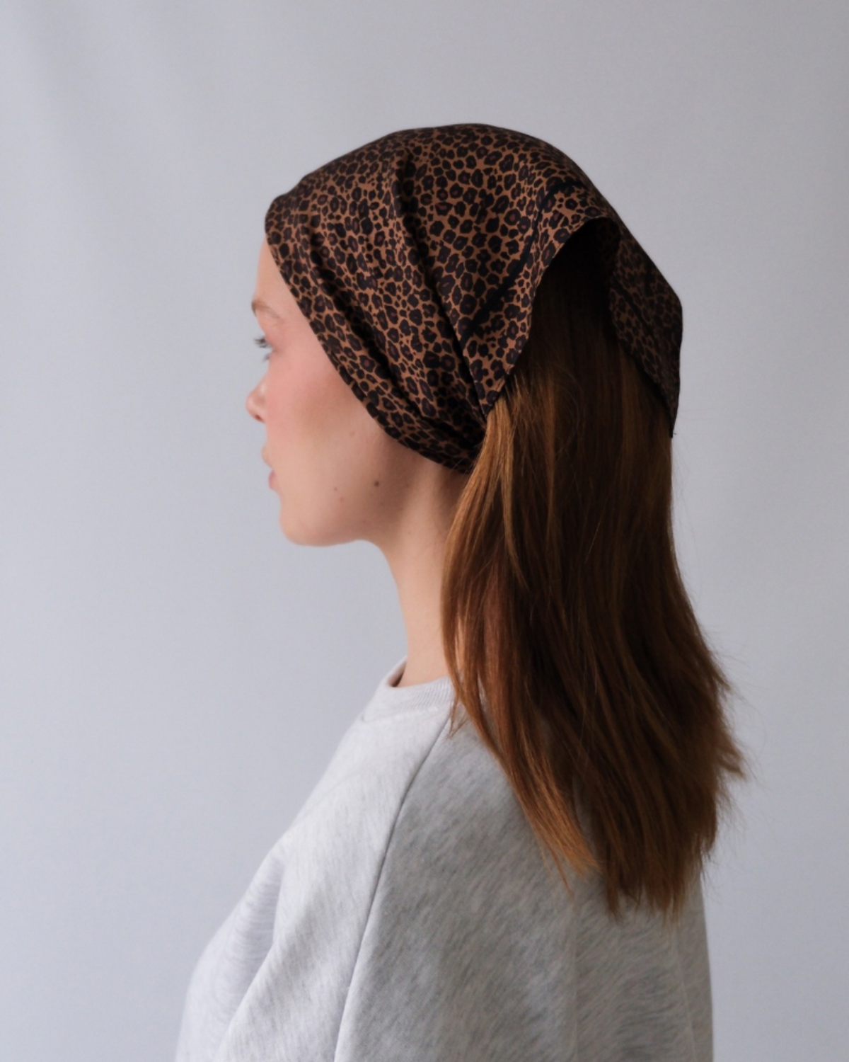 lescarf Leo Scarf 50cm - Image 4 of 6