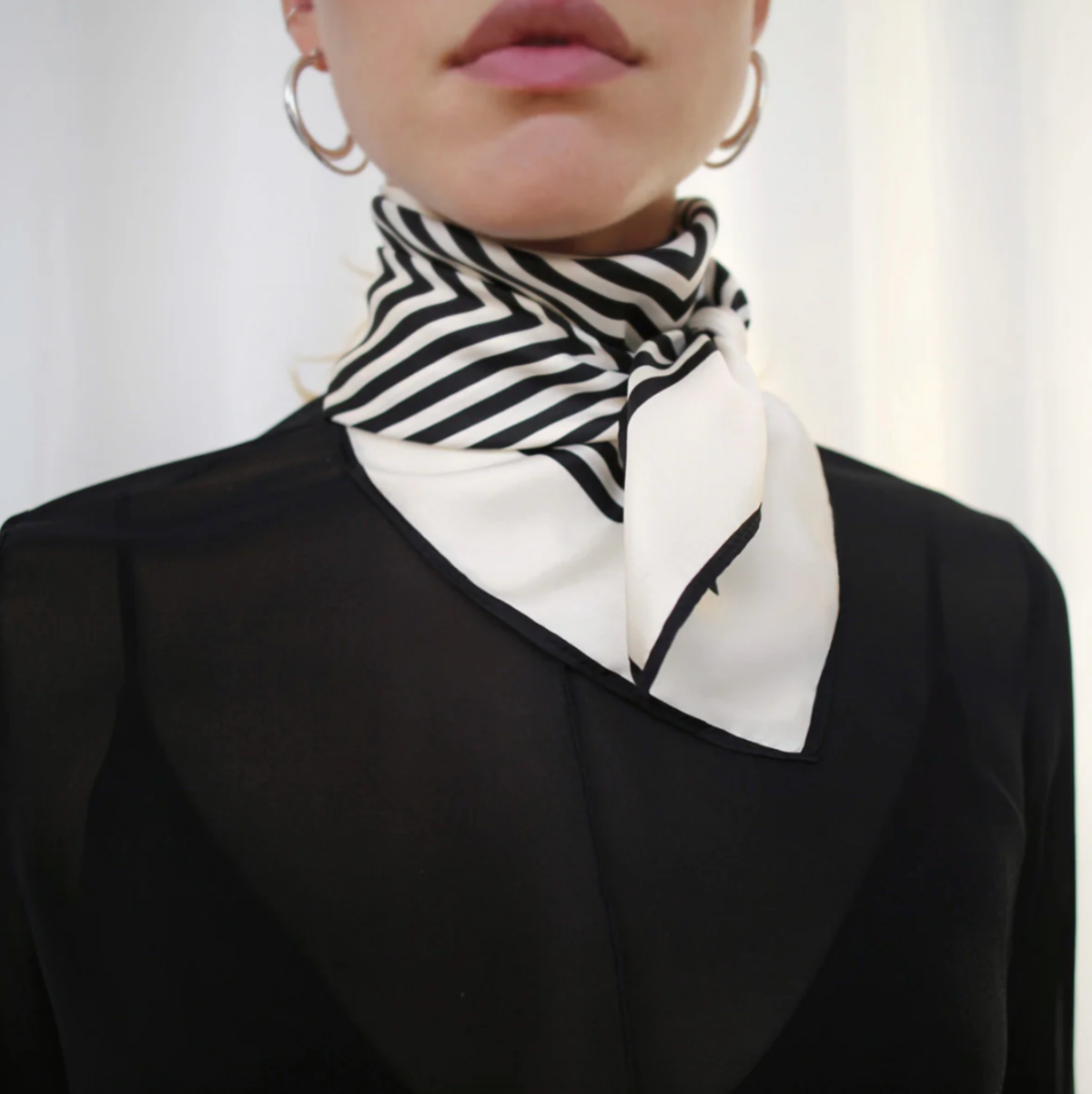 lescarf No.1 65cm Scarf - Image 4 of 7