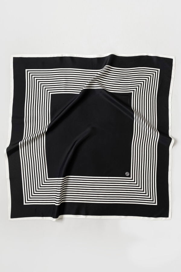 lescarf No.2 Scarf 90 cm