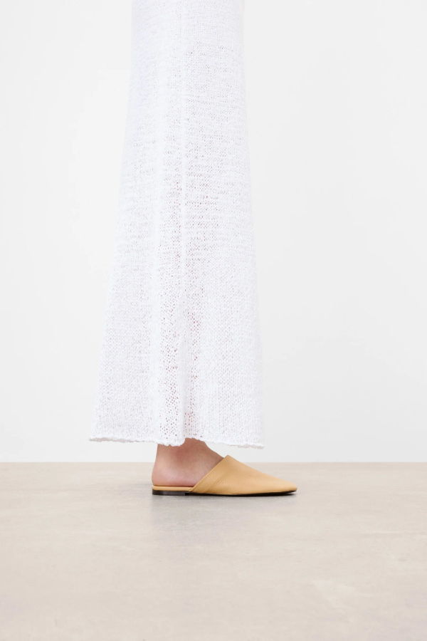 Flattered Maurine Grained Leather Flat