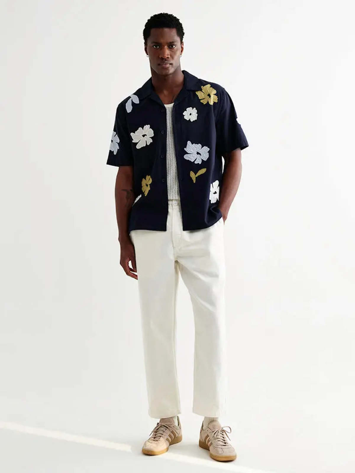Wax London Didcot Navy Floral Applique Shirt - Image 2 of 9