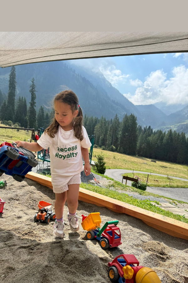 Mumzers Recess Royalty Teezers Tee