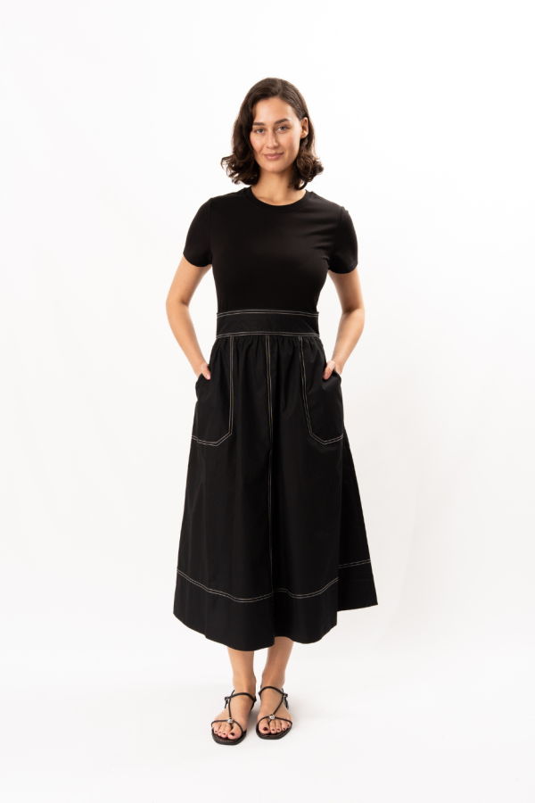 ELLIOTT LAUREN Short Sleeve Parachute Midi Dress - Black