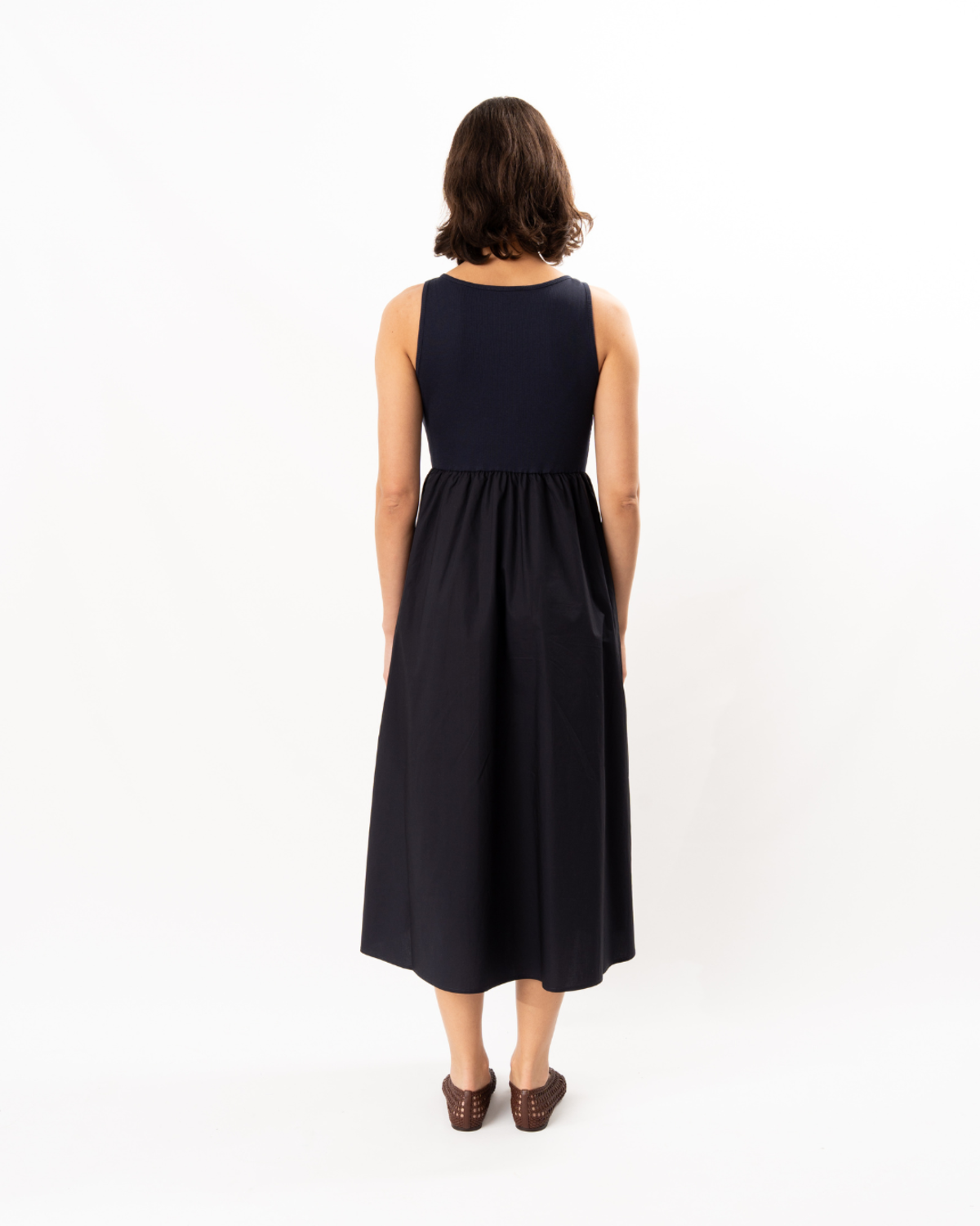 ELLIOTT LAUREN Sleeveless Tank Midi Dress - Navy - Image 3 of 5