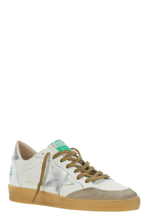 Golden Goose Ballstar Low Top Sneaker With Star Patch on the Side and Logo Patch on the Tongue - White