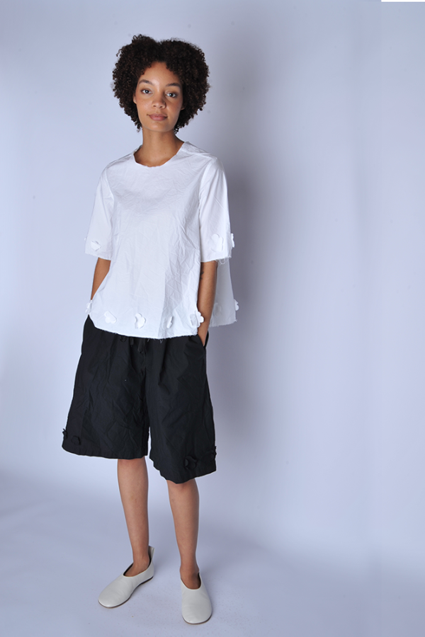 SCHA V Back Elbow Sleeve Flower Top - White