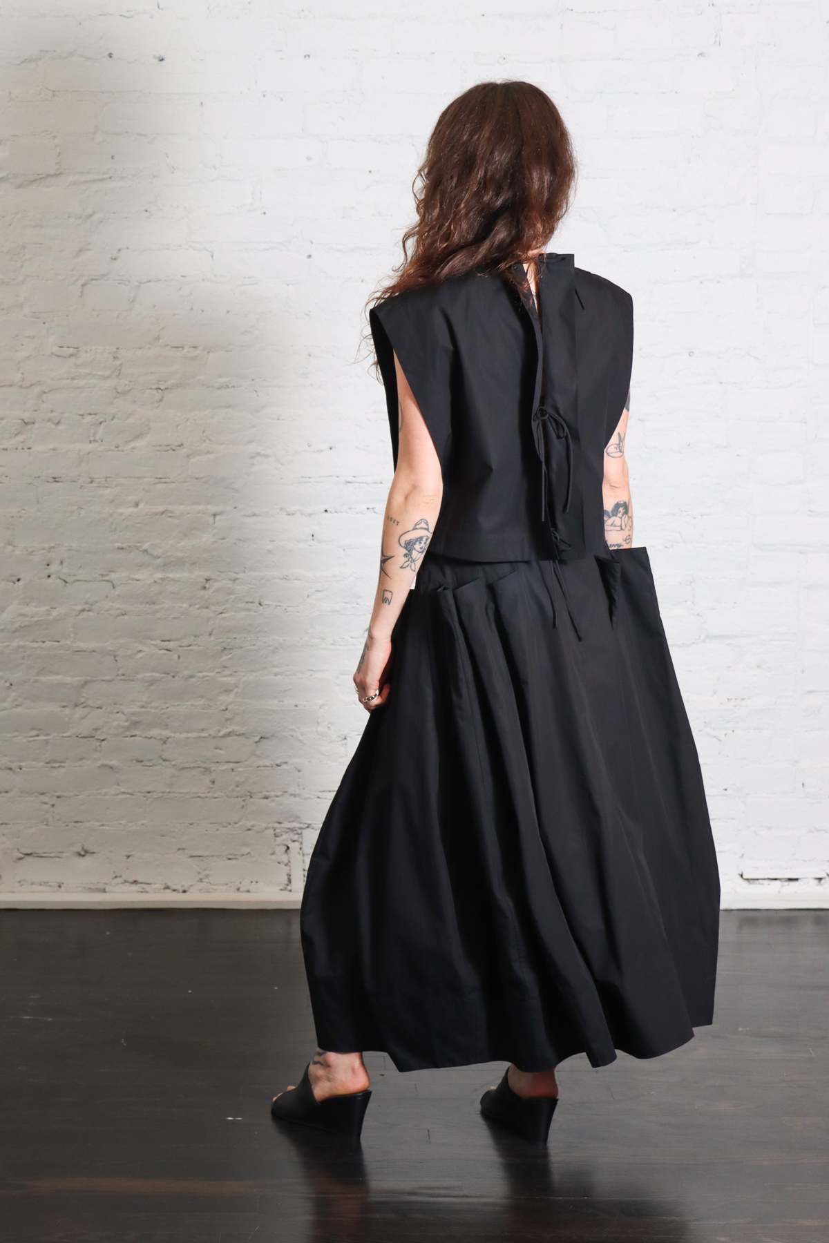 Tibi Compact Eco Poplin Cropped Square Top - Image 4 of 8