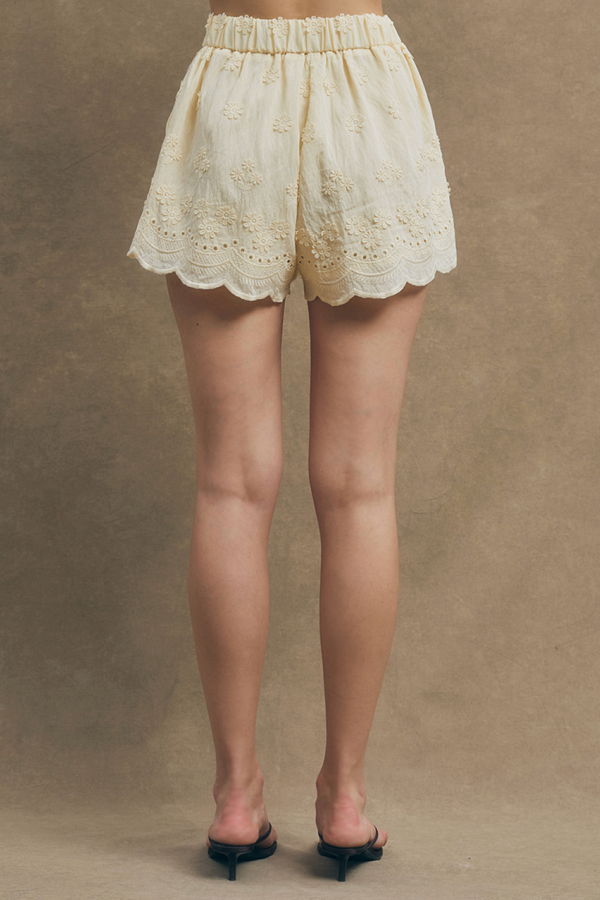 Maude Club Nellie Short - Butter Yellow