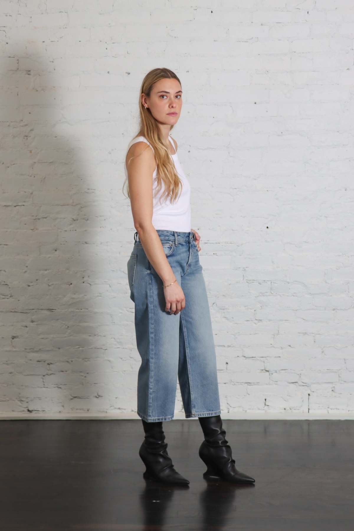 EB Denim Low Rise Baggy Capri Jeans - Luca - Image 6 of 6
