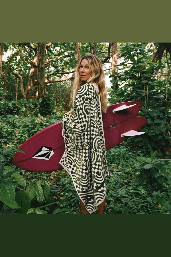 Slowtide Coco Rainbow Premium Woven Towel