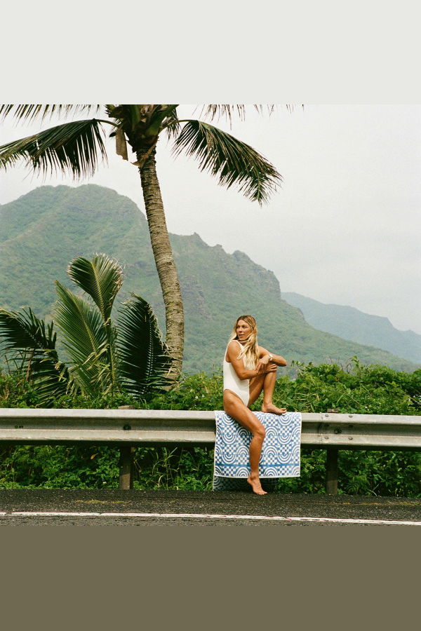 Slowtide Coco Rainbow Premium Woven Towel